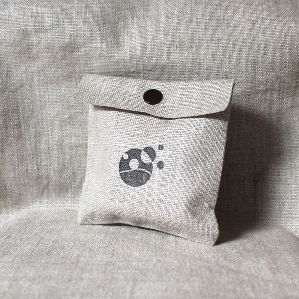 Pochette de transport pour cosmétiques solides