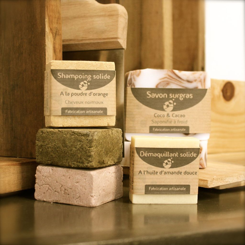 Fabrique artisanale de cosmétiques solides naturels à Champagne au Mont d'Or, près de Lyon.